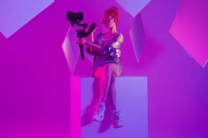 Following fashion trend forecasts as an influencer